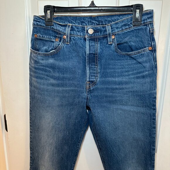 Levi's 501 medium wash - Picture 7 of 8